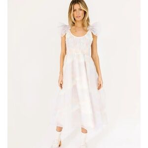 Elegant White Puff Sleeve Dress